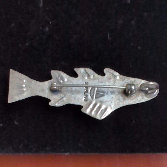 Sterling Silver Artisan Brooch with Purple Gem - Picture 2 of 5